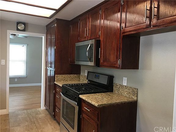 5th image of 3660 La Hacienda Dr