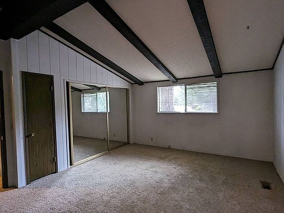 5th image of 60976 Ridge Dr
