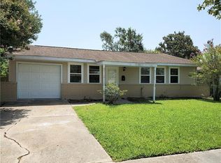 537 Bannerwood Dr, Gretna, LA 70056