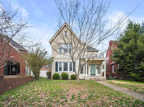 821 Windsor Ct, Ashland, KY 41101