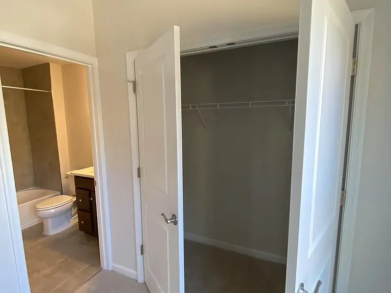 5923 Northwest Dr — Photo 9