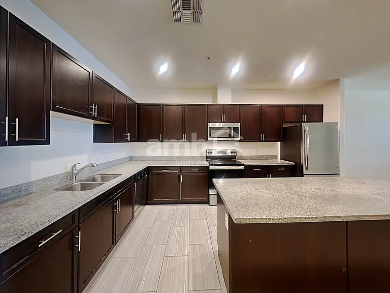 20788 W Thomas Rd — Photo 4