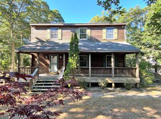 48 Prospect Ave, Oak Bluffs, MA 02557