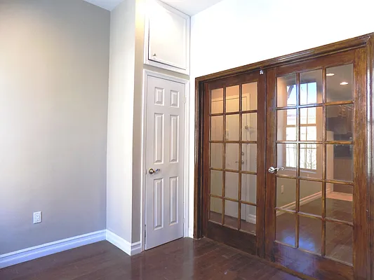 Rented by Blue Egg Realty Corp | media 7