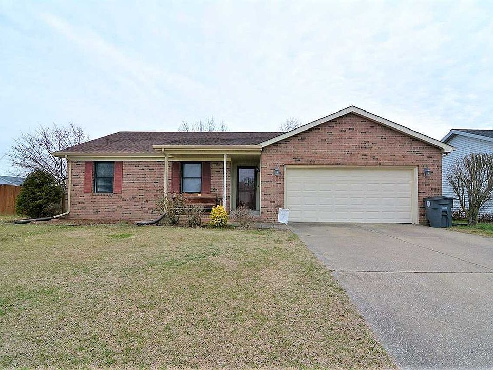 1st image of 2941 Gardenia Dr