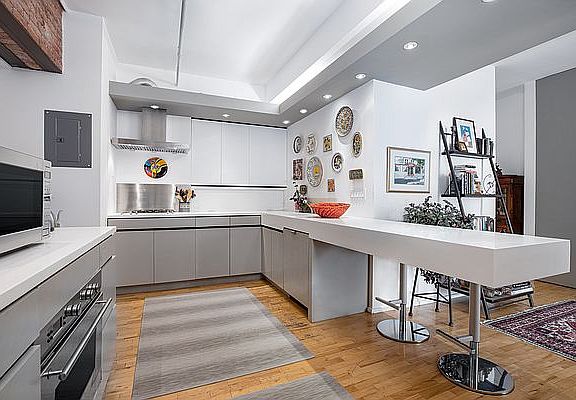 4th image of 138 Watts St APT 5E