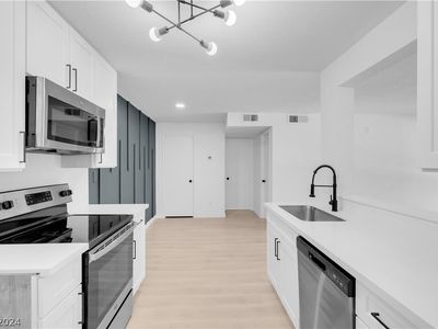 221 Mission Newport Ln APT 202, Las Vegas, NV, 89107