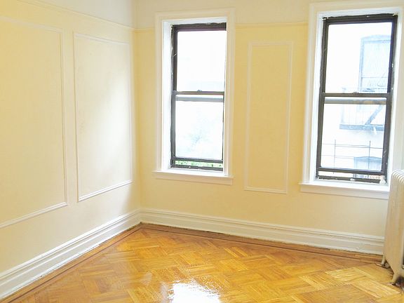 5th image of 181 Clarkson Ave APT B5