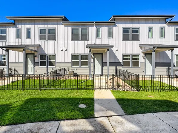 2849 Bear Springs Cir, Longmont, CO 80503
