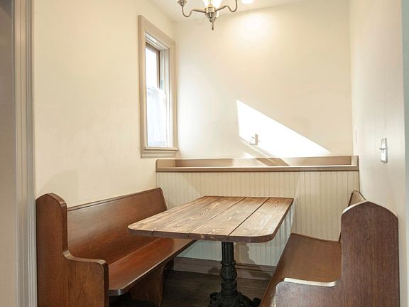 Built-in, full-sized dining booth