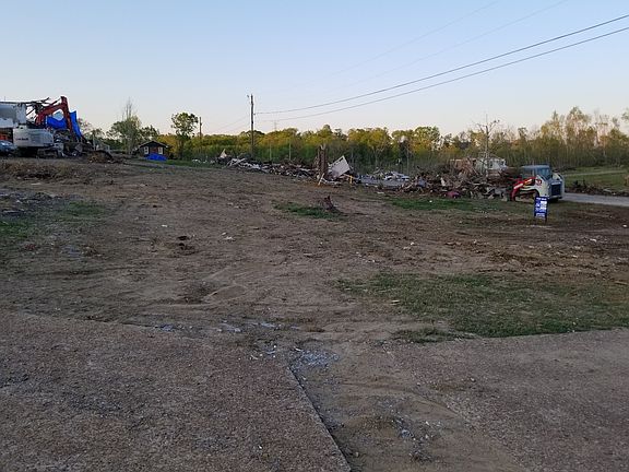 3rd image of 125 Catalpa Dr Lot 22