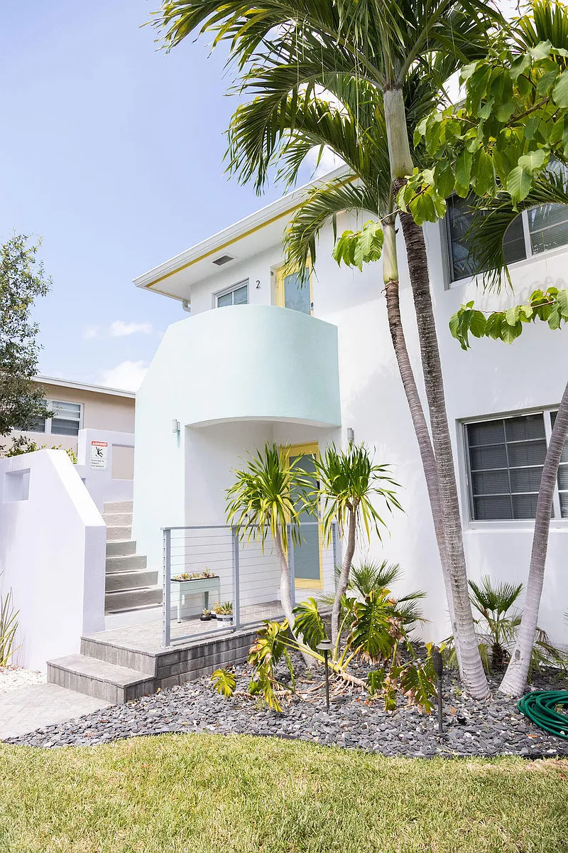 Building Photo - 210 S Ocean Breeze