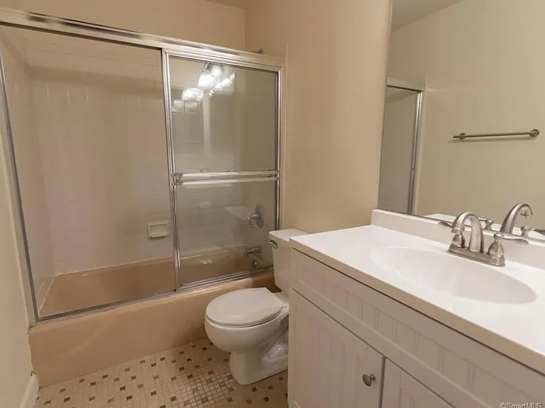 90 Kane St #B11 — Photo 6