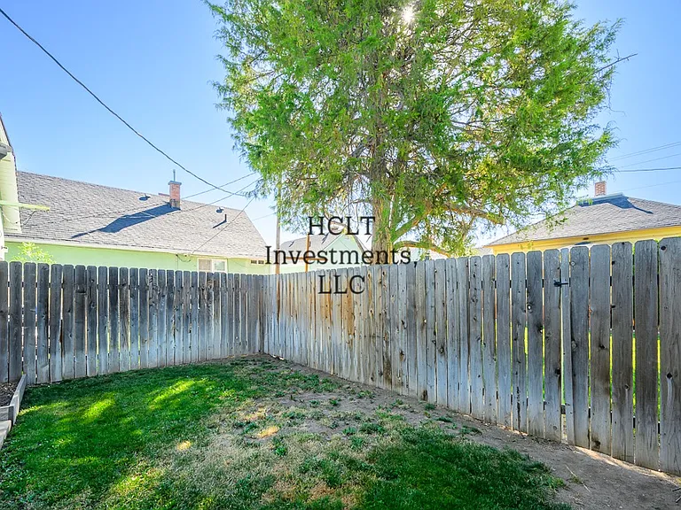 408 11th Ave S #408 — Photo 14