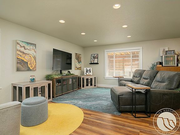 4th image of 3079 Hunters Ridge Loop