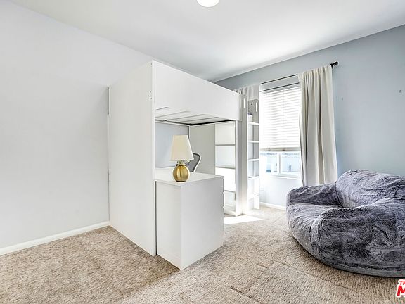 5th image of 1660 Gramercy Ave #6