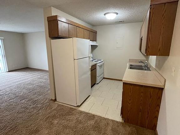 5th image of 5013 Emerald Dr