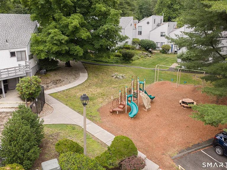 5 Staunton Ct #B — Photo 27