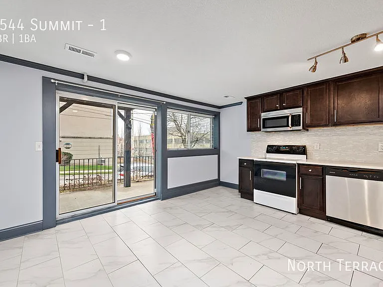 4544 Summit St #1 — Photo 2