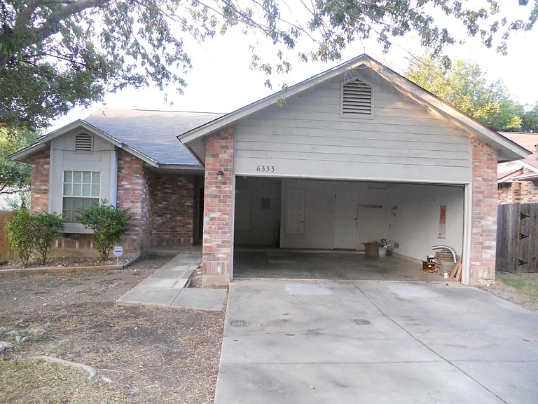 6335 John Chapman — Photo 11