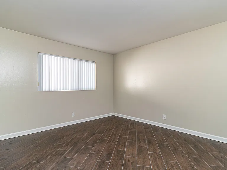4040 Badillo Cir — Photo 18