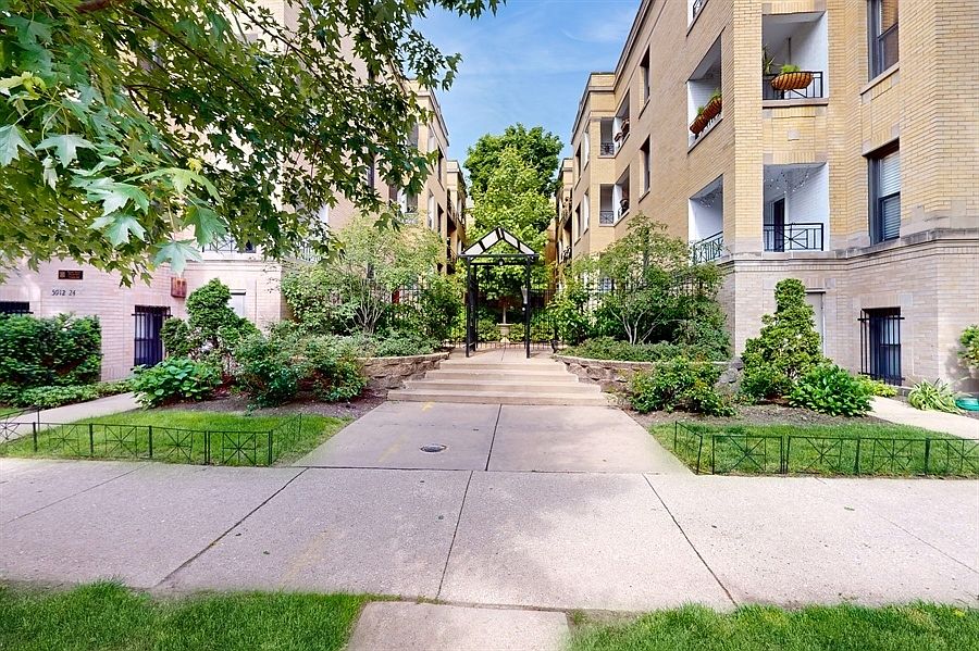 1st image of 5924 N Paulina St APT 2E
