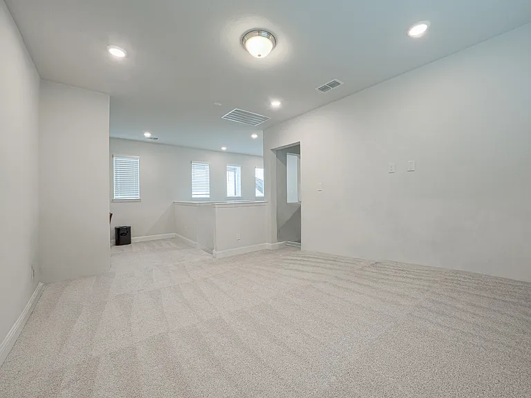 11439 Chepstow Cres — Photo 10