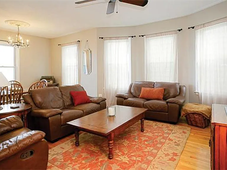 7 Iroquois St #3 — Photo 2