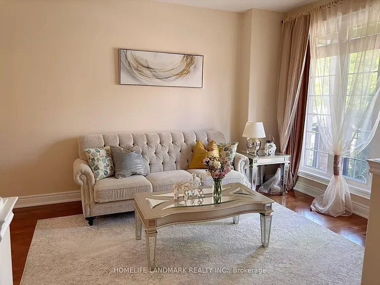 2245 Carm Dr — Photo 4