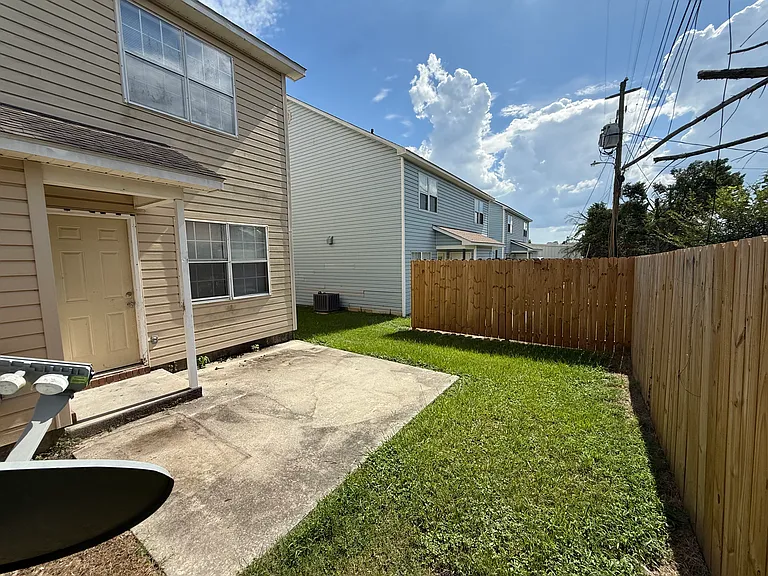 1818 Plum St #A — Photo 7