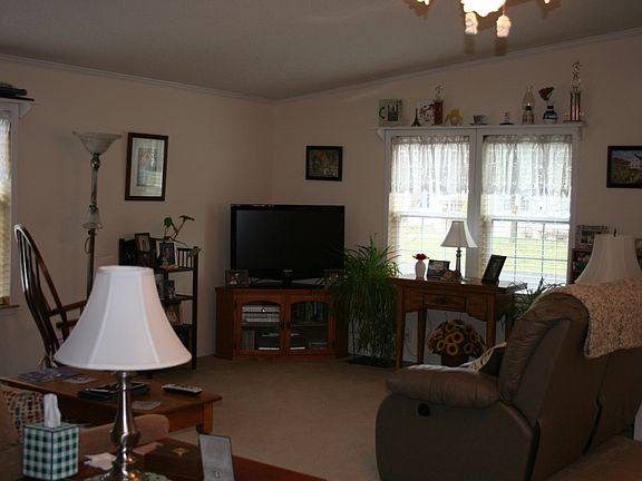 2nd image of 1211 Oak Brook Ln