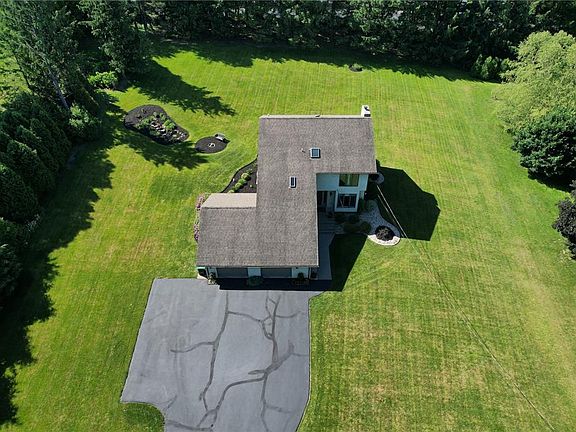 4th image of 3470 Brodhead Rd