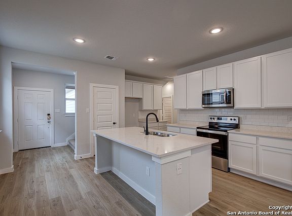 4th image of 14546 Emerio Drive