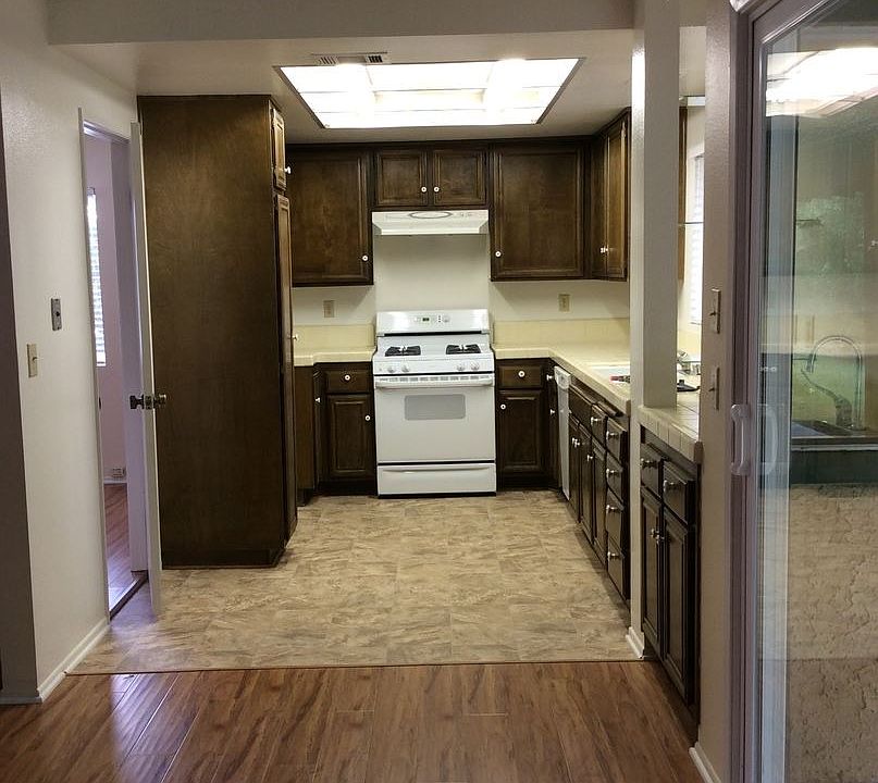1st image of 1401 La Paz Dr