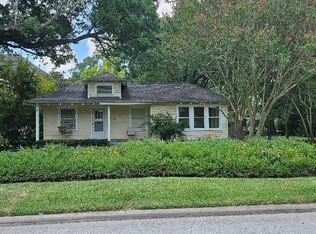 4528 Magnolia St, Bellaire, TX 77401
