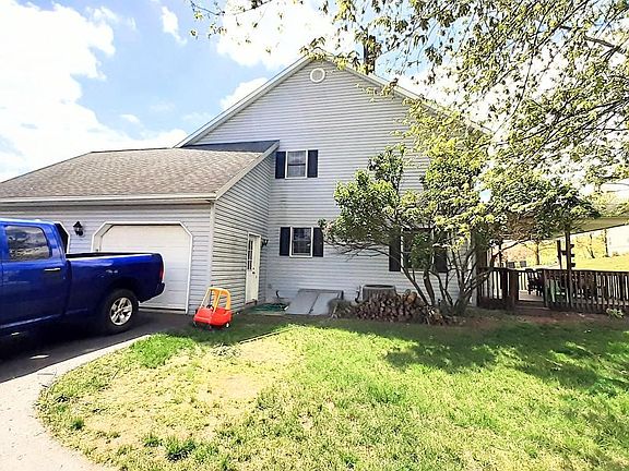 3rd image of 712 Centerfield Dr