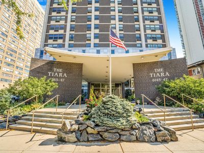 6147 N Sheridan Rd APT 27A, Chicago, IL, 60660