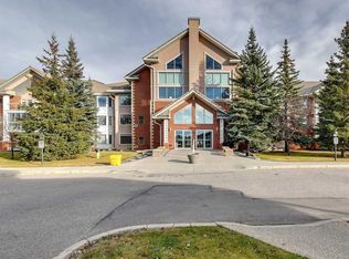 6868 W Sierra Morena Blvd SW #321, Calgary, AB T3H 3R6