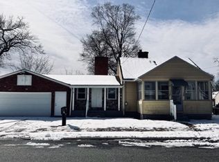 34 Border St, Springfield, MA 01104