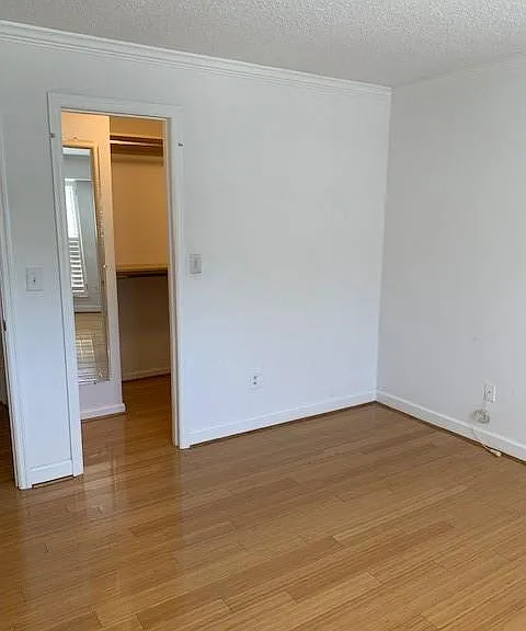 613 Granville Ct — Photo 9