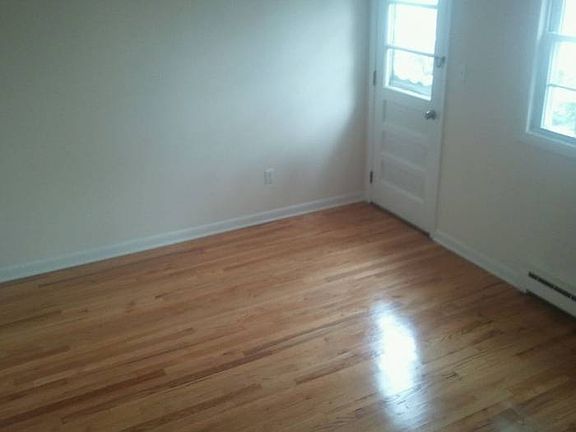 2nd image of 398-400 Elm St