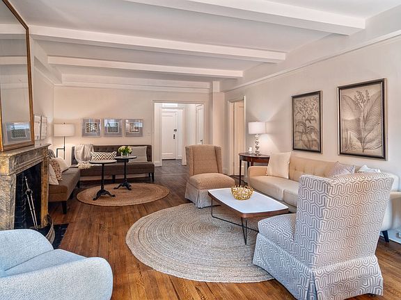 3rd image of 333 E 68th St APT 2C