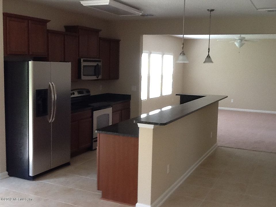 2nd image of 2218 CLUB LAKE Drive #60
