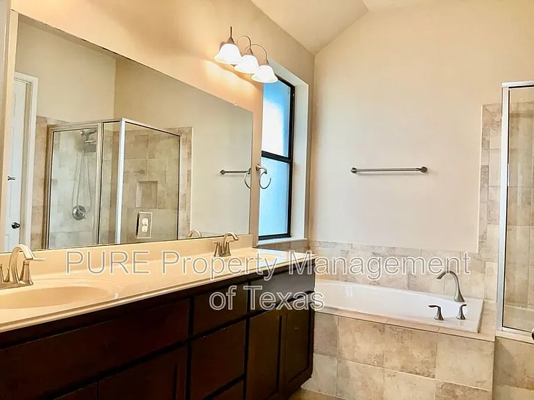 117 Cascada Ln — Photo 11