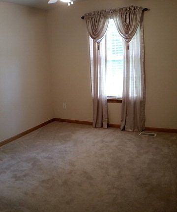 3rd image of 3726 Liverpool Dr