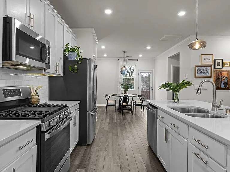 1052 Shoreside Dr — Photo 10