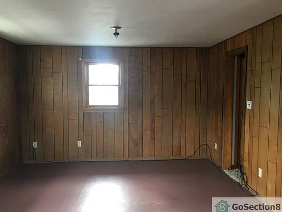 4th image of 11411 Kensington Ave