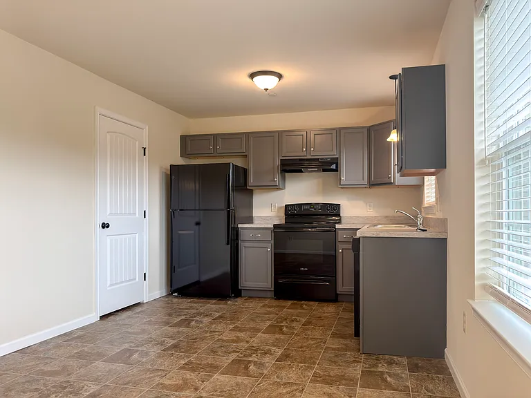 222 Blackford Blvd — Photo 7