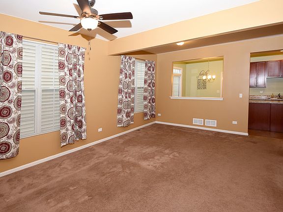 5th image of 3643 Hyde Park Ct