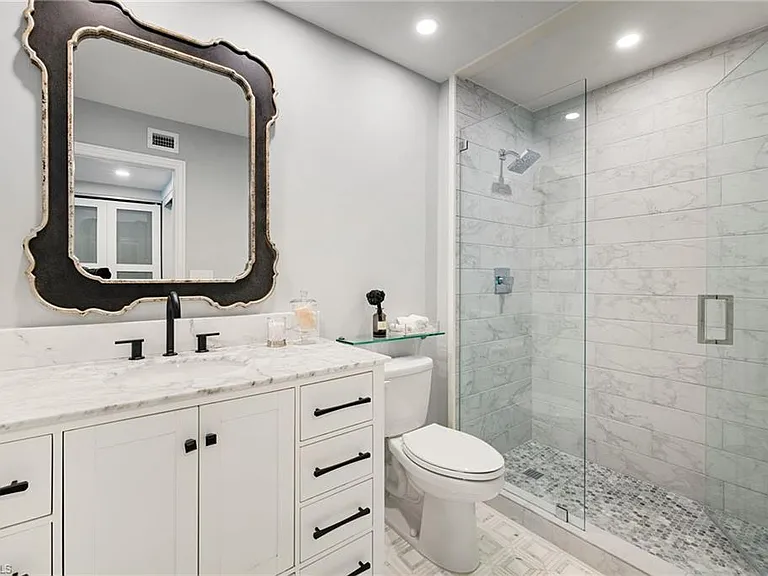 3135 Riviera Dr #B205 — Photo 26